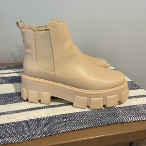 FOREVER 21 - Lug Sole Nude Faux Leather Boots Womens 7.5